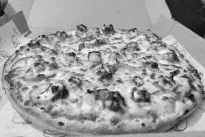 Paneer Pizza Paneer Topping With Mozzerella Cheese [R]