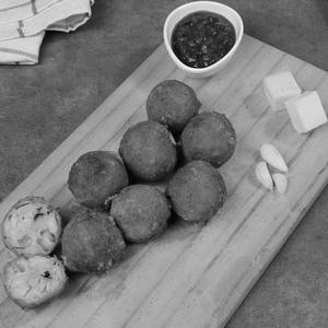 Cheese Corn Balls (8 Pcs)