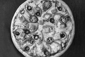 Spicy Chicken Pizza