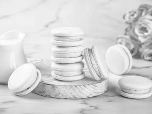 Vanilla Butter Cream Macaron