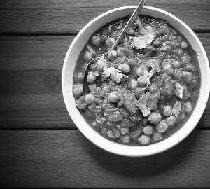 Chana Changezi 
