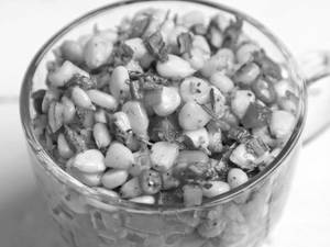 American Corn With Butter & Pepper