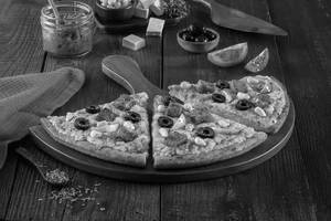 Maharaja Garden Fresh Veg Pizza