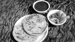 Atta  Kulcha And Chole(2pcs)