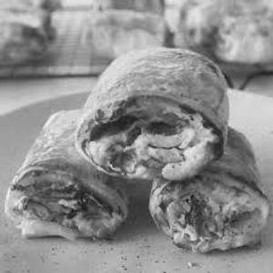 Rolling Egg (Spinach Cottage)
