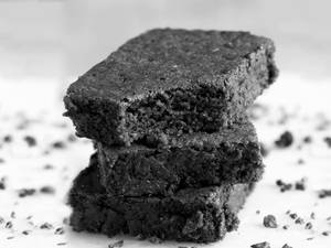 Eggless Choco Chip Brownie [1 Pc]