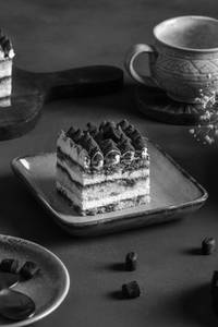 Eggless Tiramisu Pastry