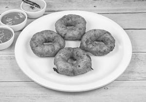 Vada [4 Pieces]