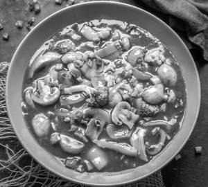 Mushroom Manchurian Gravy