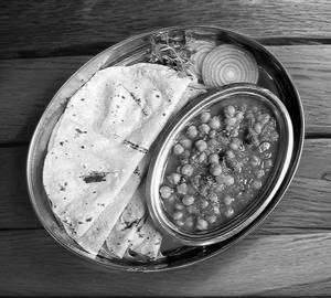 Roti (5 Pcs) Chana Masala