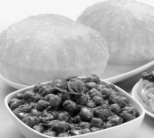 Chole Bathure