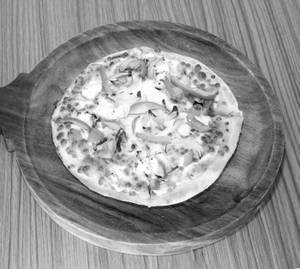 7' Paneer Onion Pizza
