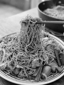 Non Veg Delhi Special Chow Mein