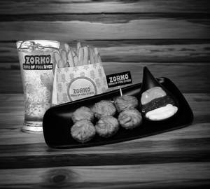 Classic Mix Veg Fried Momos [6 Pcs]+French Fried [with dip]+any mojito