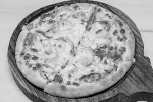 6" Onion Pizza