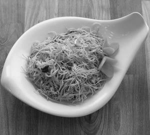 Veg Hakka Noodles