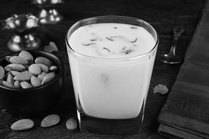 Badam milk (Hot)