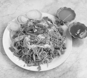 Double egg chicken noodles