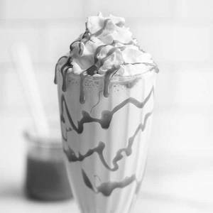 Caramel Crunch Thick Shake