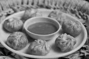 Veg Fried Momo + Cold Drink [200Ml]