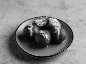 Angoori Gulab Jamaun