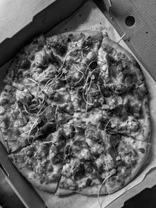 Sherry Leek Bacon Pizza