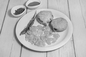 Vada Plate (2 Pieces)