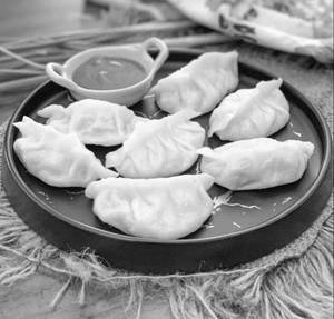 VEG STEAM MOMOS