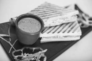 Paneer Tikka Sandwich with Masala Chai 150 ML