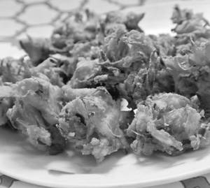 Onion bhajiya [100 grams]