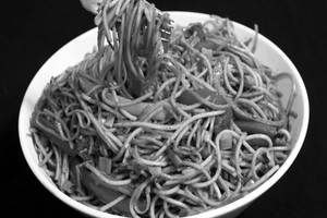 Veg Dhaba Style Noodles [serves 1-2] [500 Grams]