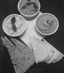 Hummus With Pita & Lavash