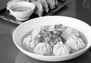 Special jhol momos [8 pieces]