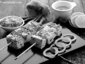 Lasooni Paneer Tikka