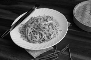 Asian Green Noodles[Serves 1-2]