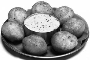 Kuzhi Paniyaram [7 Pieces]