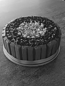 Loaded Kitkat Cake (online )