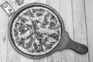 Fiery Chettinad Pizza