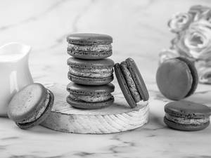 Oreo Cheese Macaron