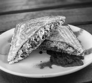 Jain Cheese Chilli Sandwich