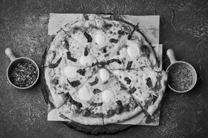 Basil Margarita Pizza