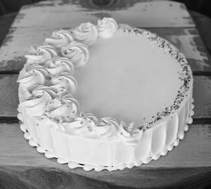 Strawberry Classic Cake