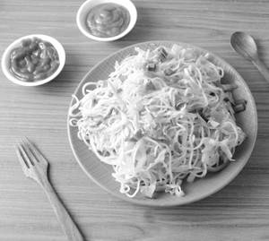 Veg Chowmein (half)