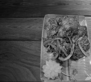 Pan Fried Chilli Fish (8 Pcs)