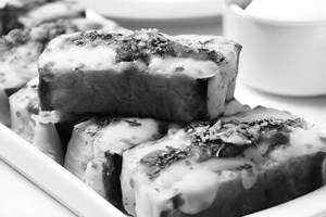 Garden Garlic Bread