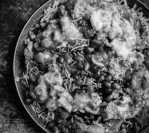 Aloo tikki chaat