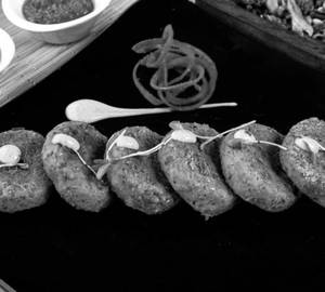 Hariyali Cheese Kebab - Serves 2