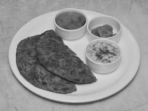Aloo pyaaz parantha