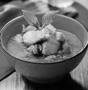 Kaeng Ped Mu Thai Red Curry Pork