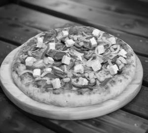 9" Paneer Cheesy Pizza